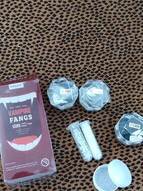 White Vampire Fangs Set - 13mm/15mm/17mm